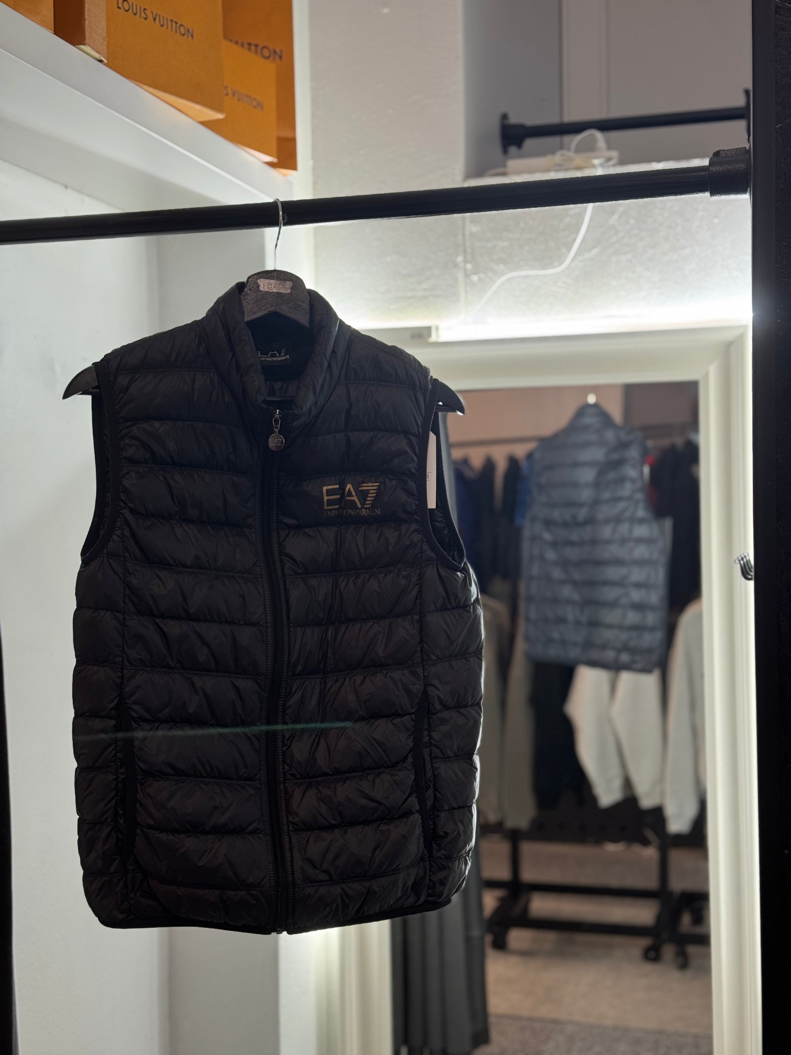 Emporio Armani EA7  Vest